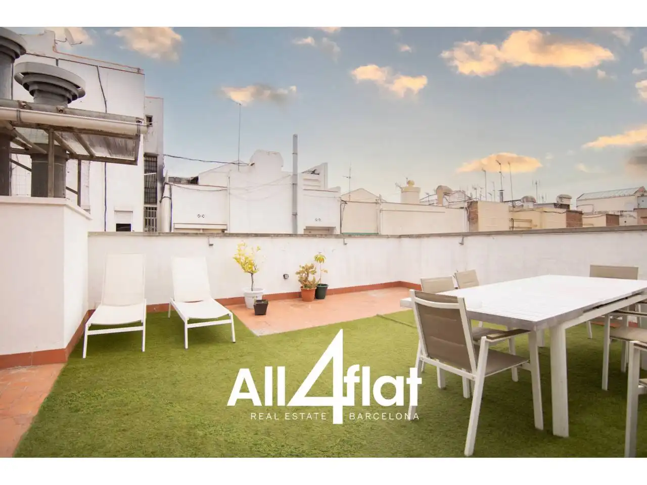 Terrace of Attic for rent in  Barcelona Capital  with Air Conditioner, Heating and Parquet flooring