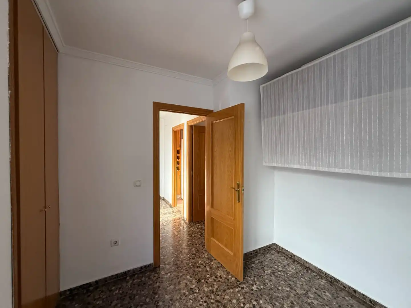Wohnung zur Miete in Chiva mit Klimaanlage und Terrasse