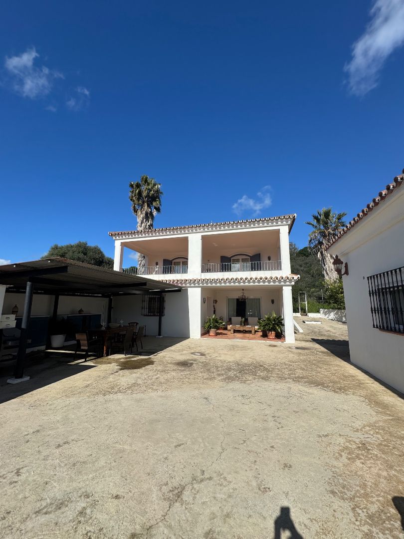Exterior view of Land for sale in Algeciras