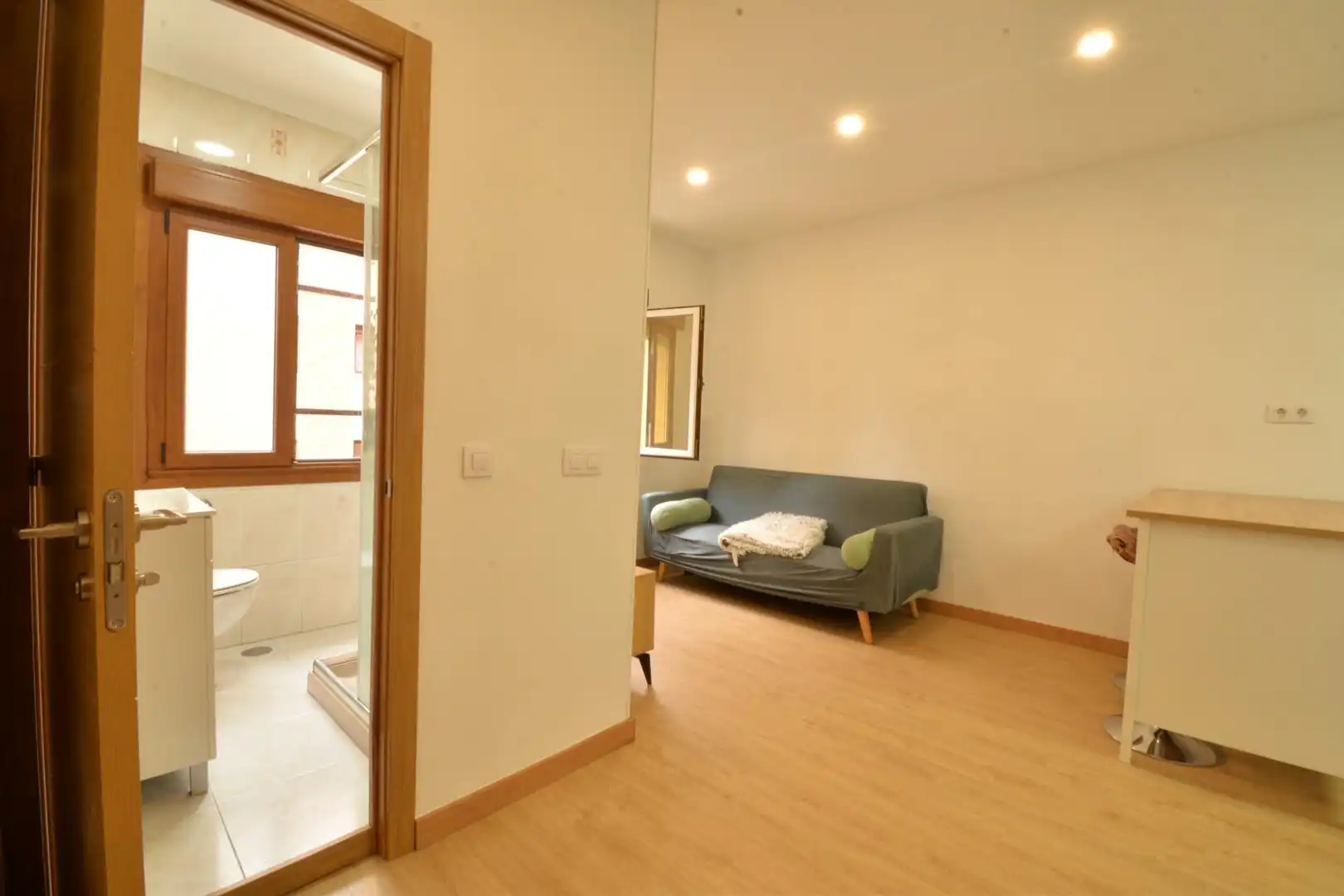 Bedroom of Flat for sale in Oviedo 
