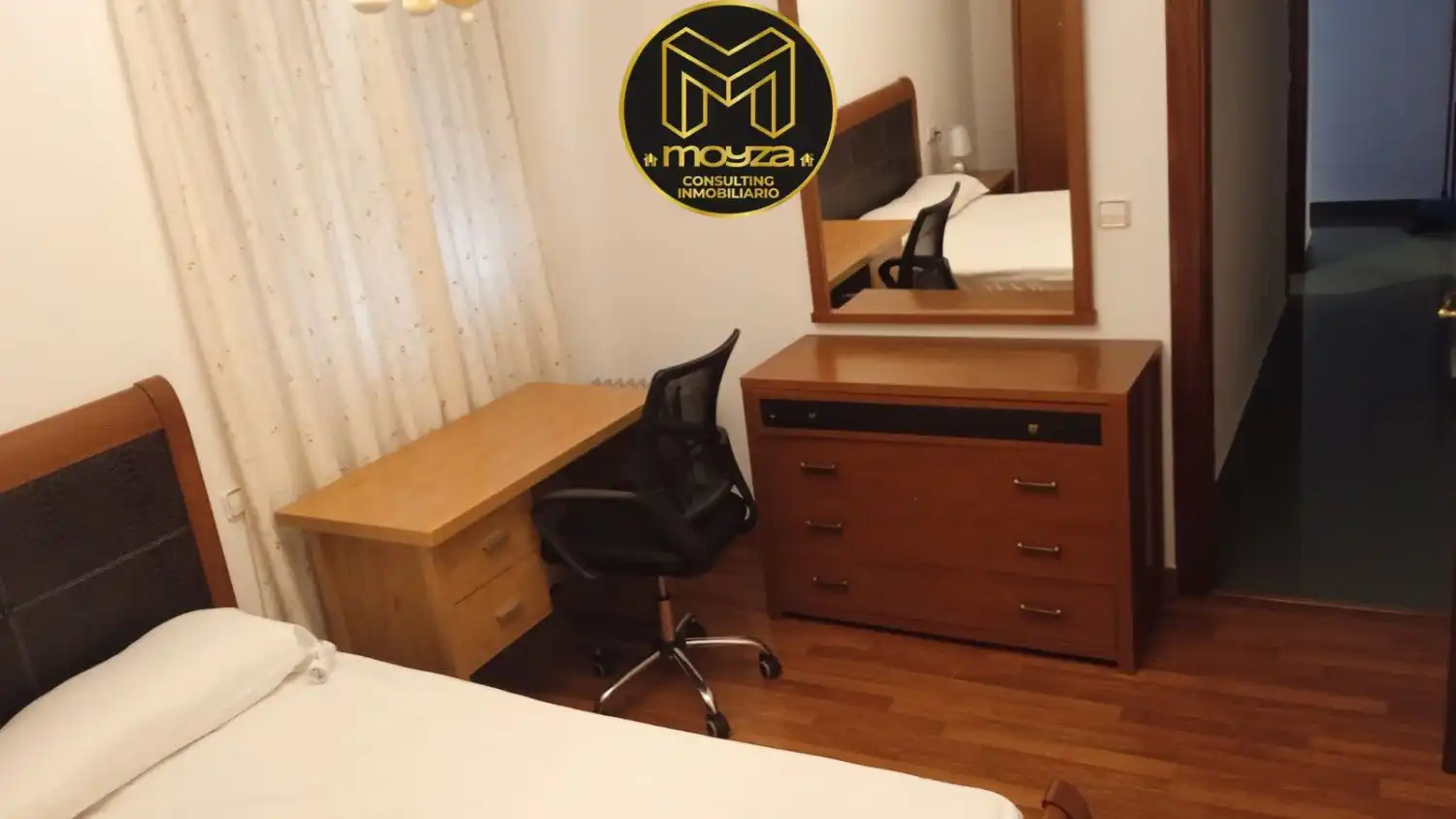 Habitación de Ático de alquiler en Jaén con Aire acondicionado, Calefacción y Terraza