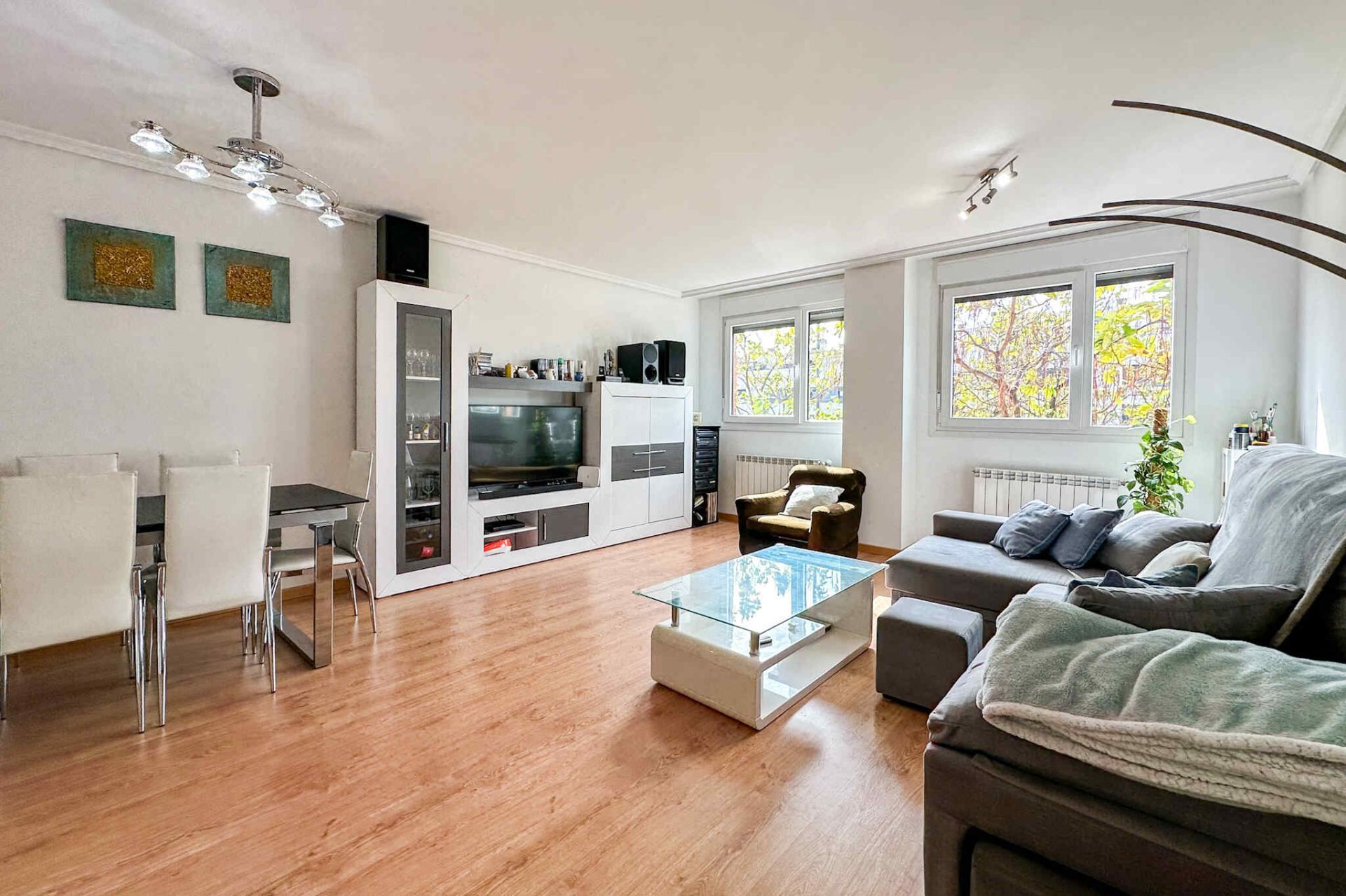 Sala d'estar de Pis en venda en Villalbilla amb Aire condicionat, Calefacció i Traster