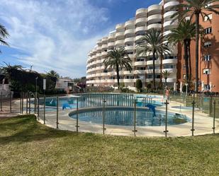 Piscina de Pis en venda en Marbella amb Aire condicionat, Terrassa i Piscina