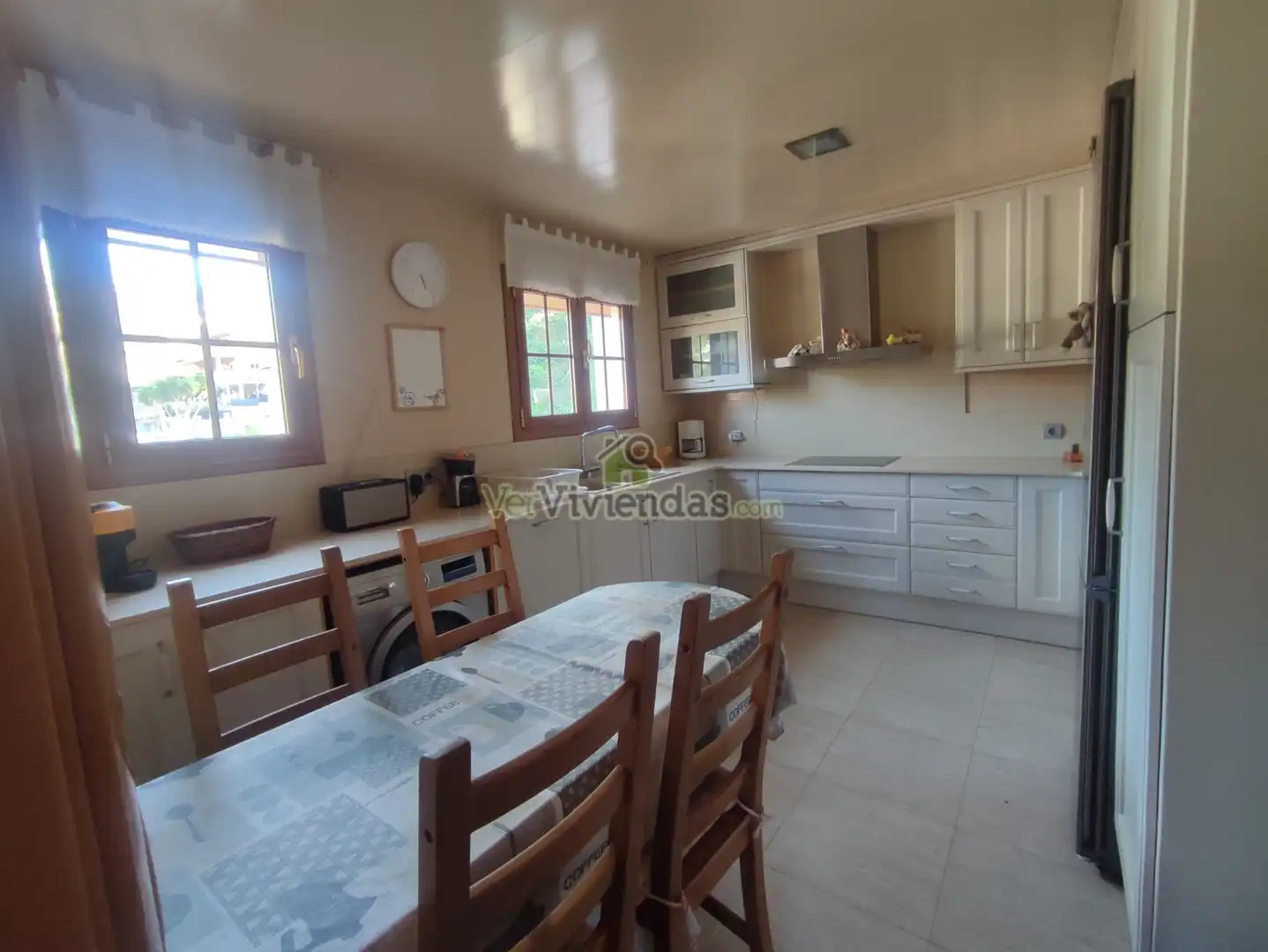 Cocina de Casa o chalet en venta en Vallirana con Aire acondicionado, Calefacción y Jardín privado