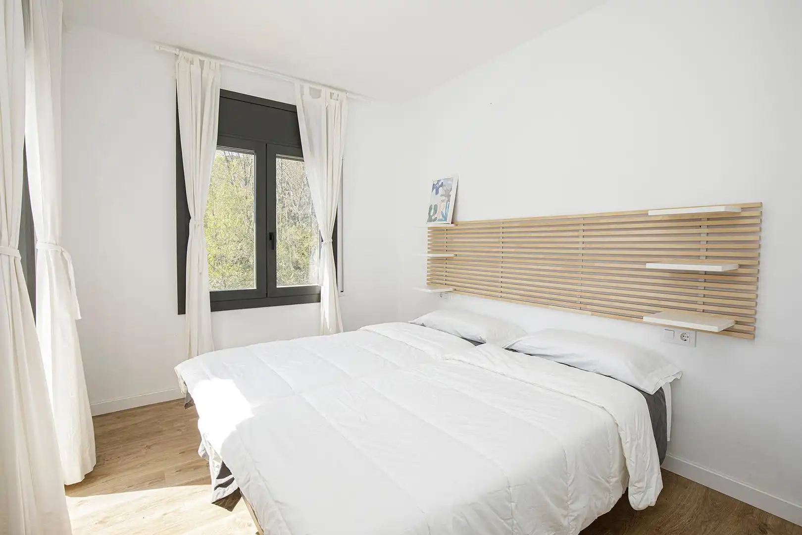 Schlafzimmer von Wohnung zur Miete in Sant Martí de Llémena mit Klimaanlage, Privatgarten und Terrasse