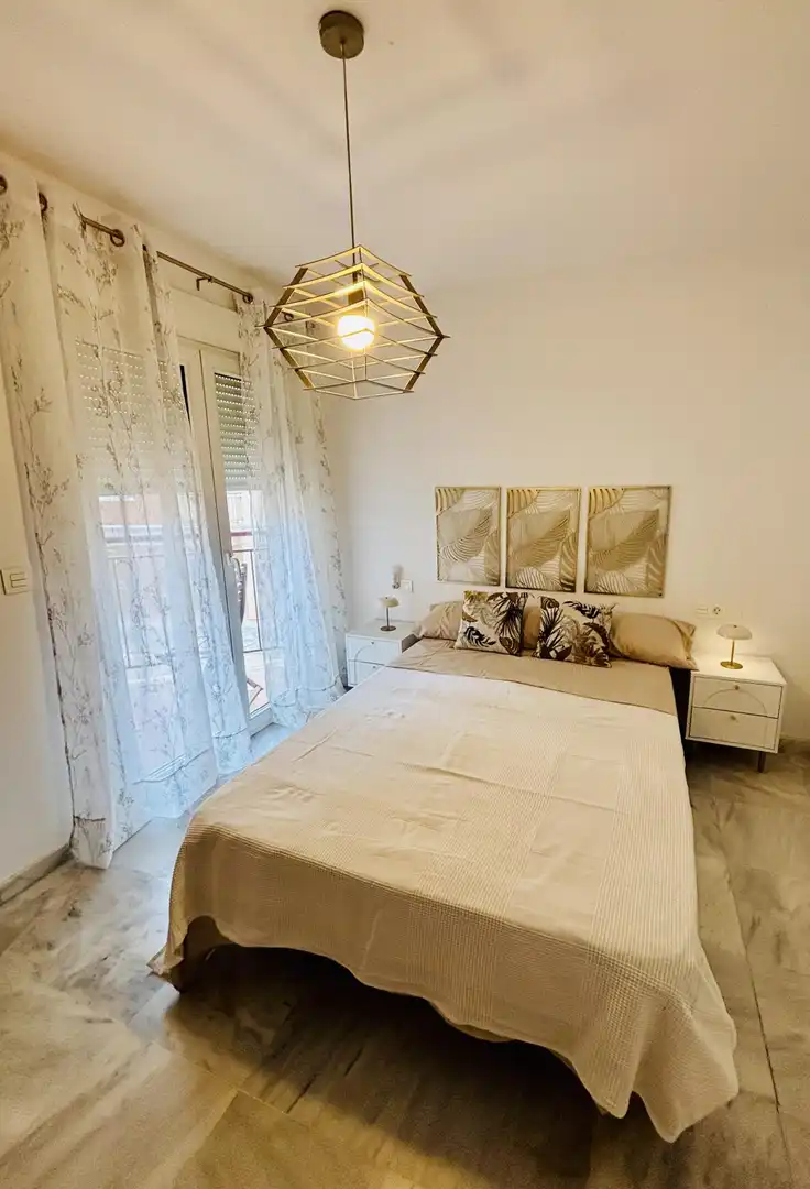 Habitación de Apartamento en venta en Málaga con Alarma
