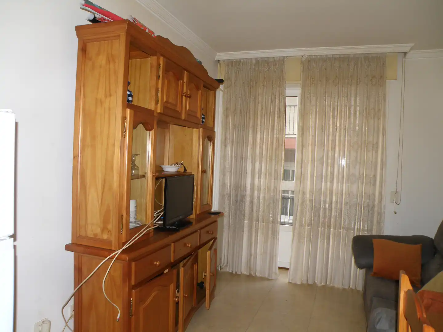 Wohnzimmer von Wohnungen zur Miete in Ribeira mit Heizung, Abstellraum und Möbliert