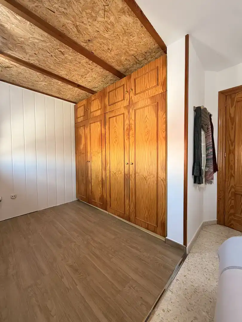Habitación de Casa adosada en venta en Coín con Aire acondicionado, Trastero y Balcón