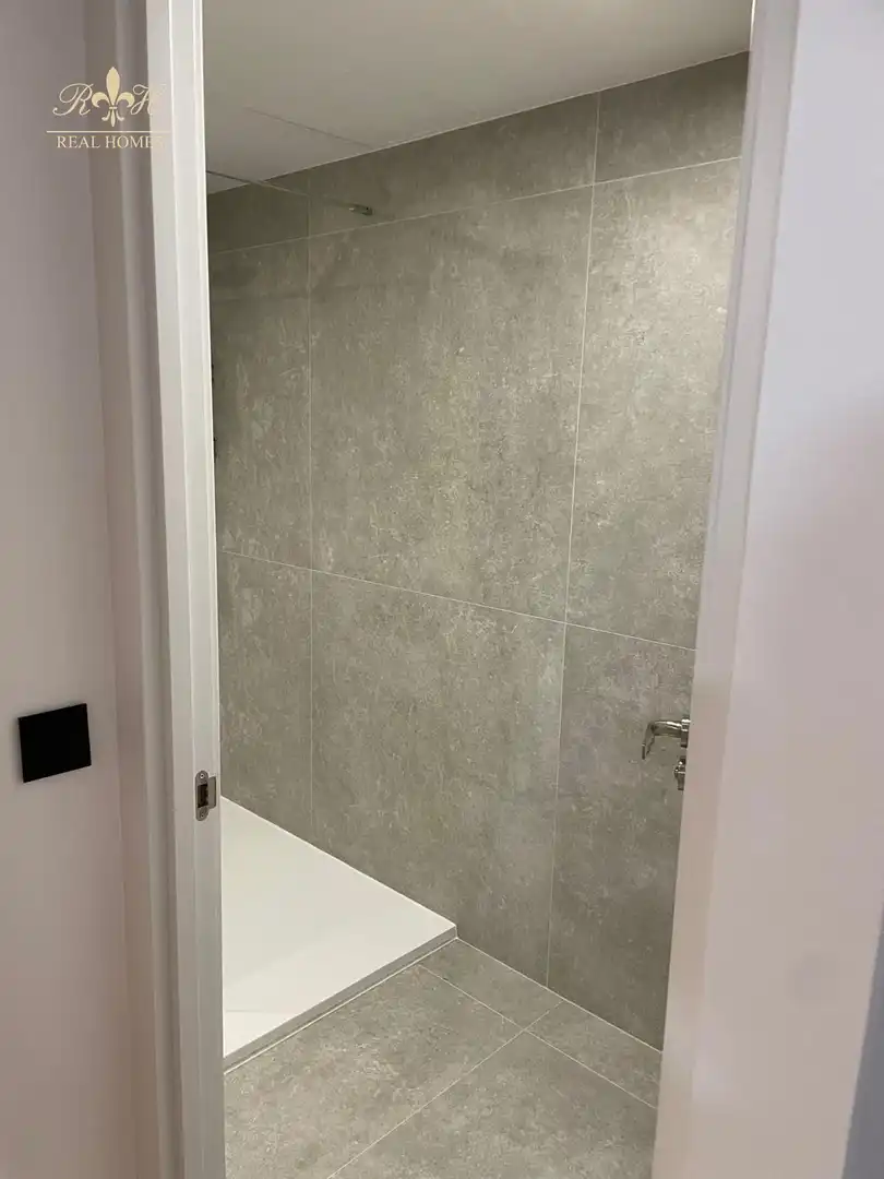 Bathroom of Flat for sale in Villajoyosa / La Vila Joiosa  with Air Conditioner, Swimming Pool and Furnished