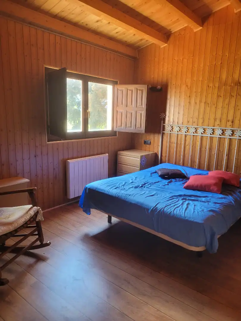 Dormitori de Finca rústica en venda en Garray amb Calefacció, Jardí privat i Parquet