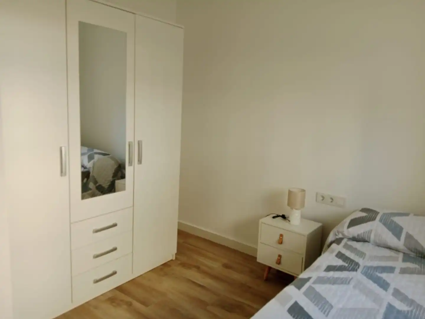 Schlafzimmer von Wohnung zur Miete in Cartagena