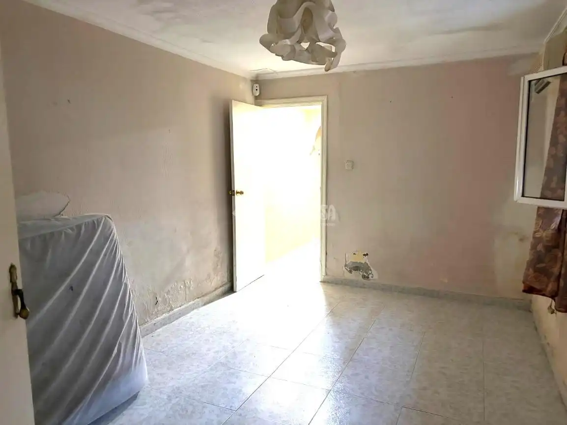 Habitación de Casa adosada en venta en Sevilla con Aire acondicionado y Terraza