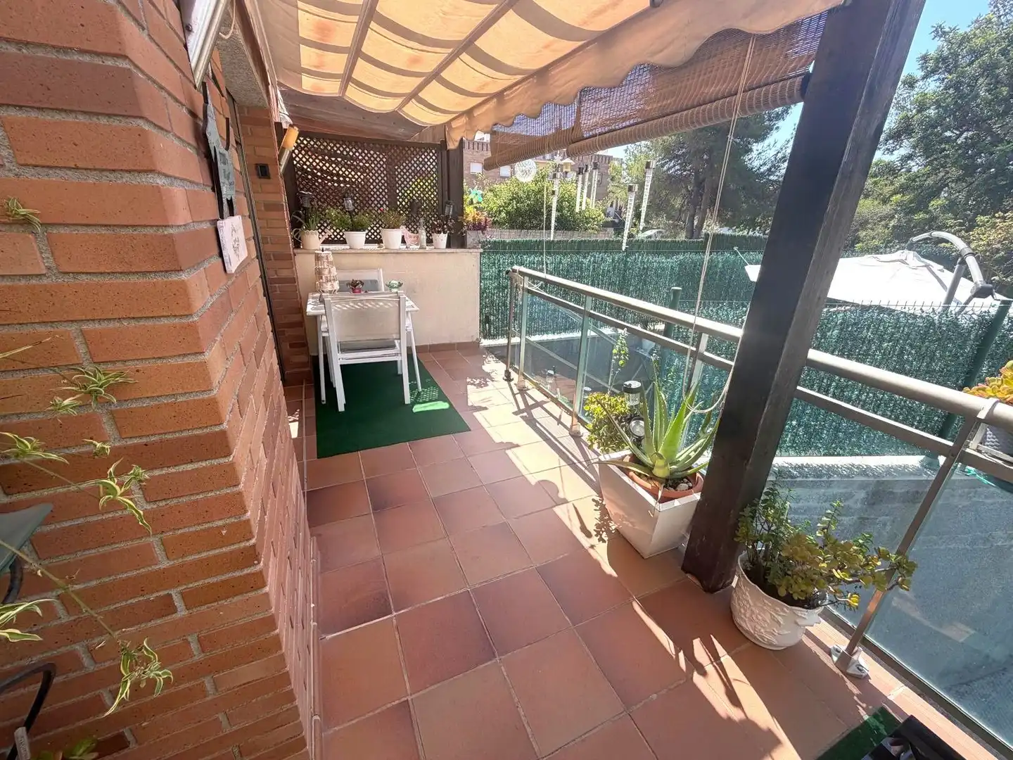 Terraza de Casa adosada en venta en El Vendrell con Aire acondicionado, Calefacción y Jardín privado