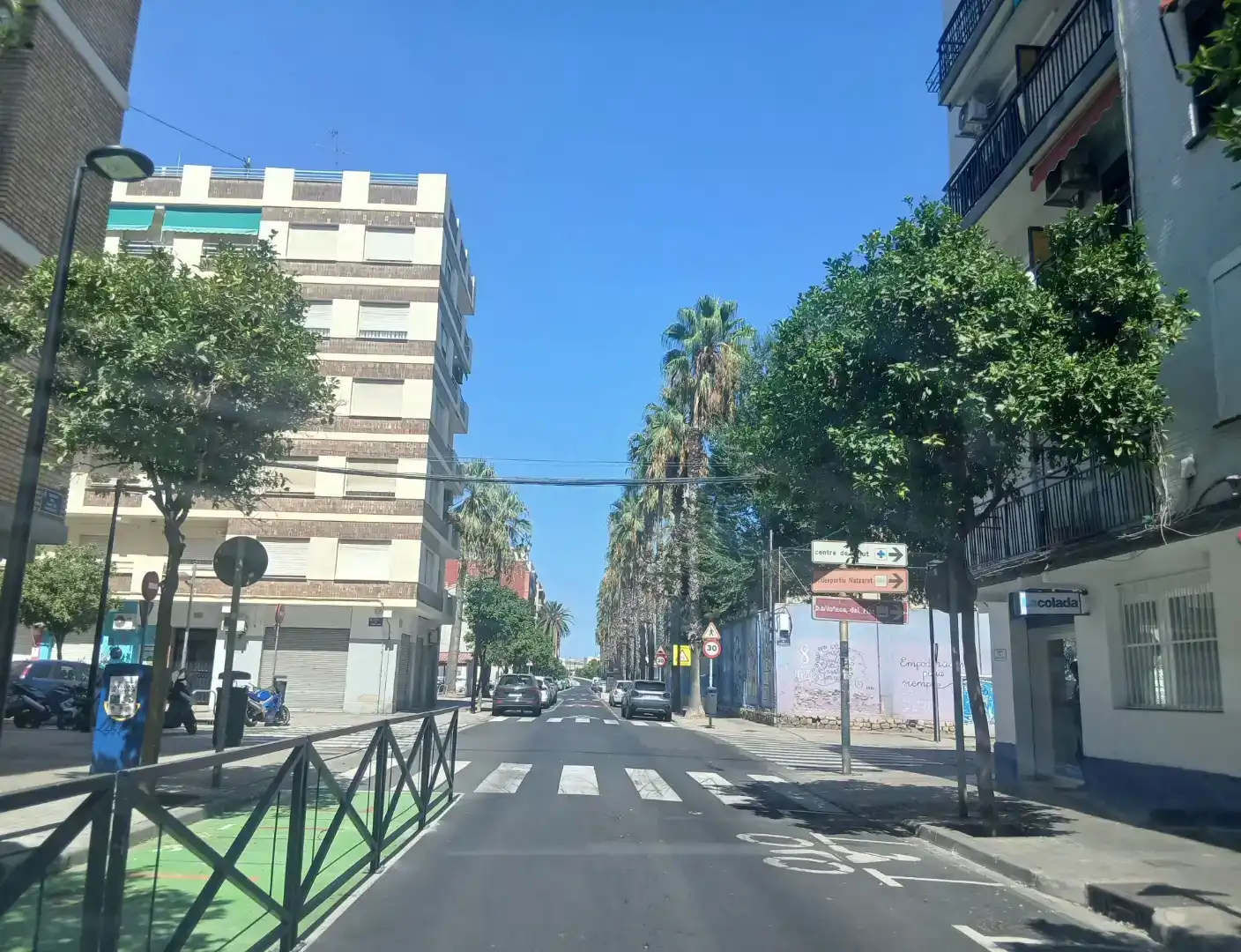 Vista exterior de Pis en venda en  Valencia Capital amb Aire condicionat i Balcó