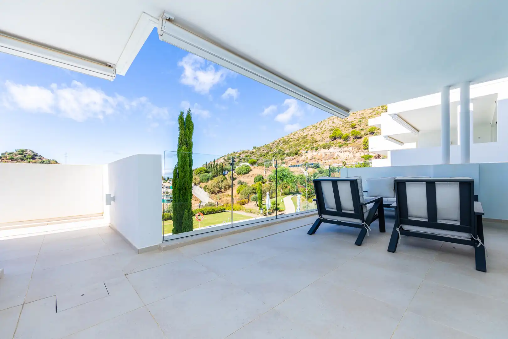 Terraza de Planta baja en venta en Ojén con Aire acondicionado, Terraza y Piscina