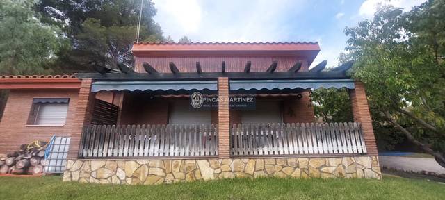 Casa-chalet en Venta en urbanizacion  Montclar en Riudecanyes