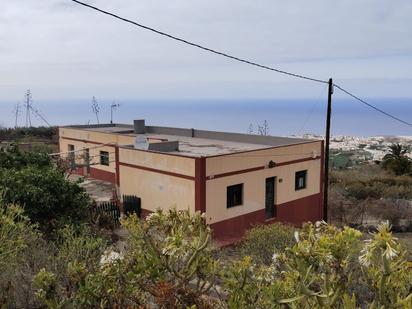 Vista exterior de Casa o xalet en venda en Buenavista del Norte amb Terrassa