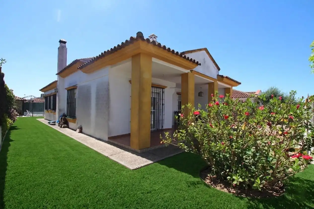 Garden of Houses for sale in Jerez de la Frontera  with Air Conditioner and Swimming Pool