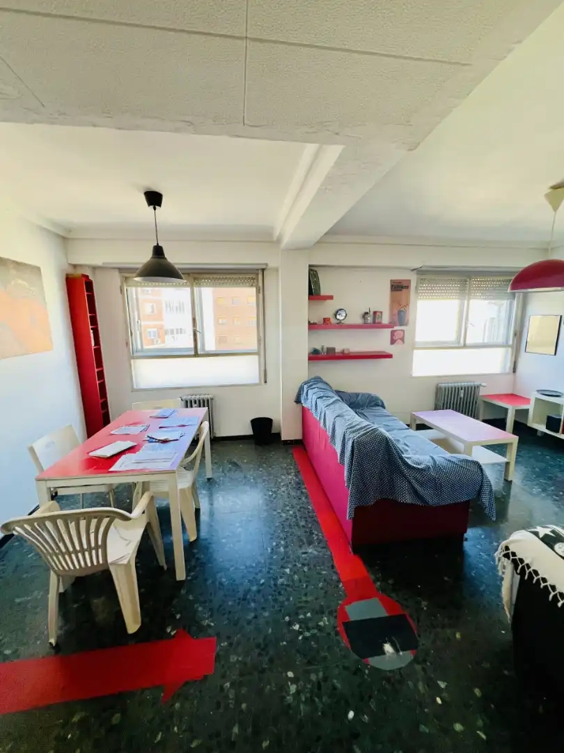 Sala de estar de Piso en venta en Zaragoza con Calefacción, Amueblado y Horno