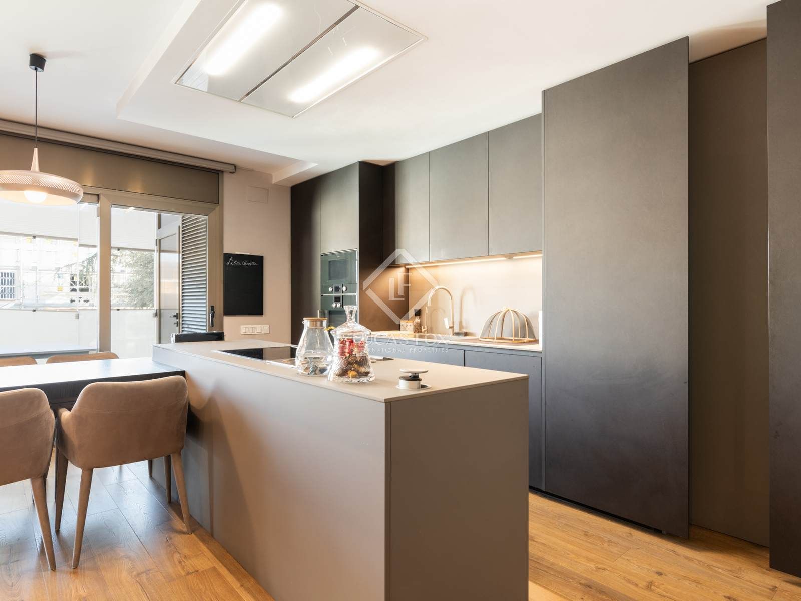 Kitchen of Flat for sale in Sant Cugat del Vallès  with Air Conditioner, Heating and Terrace