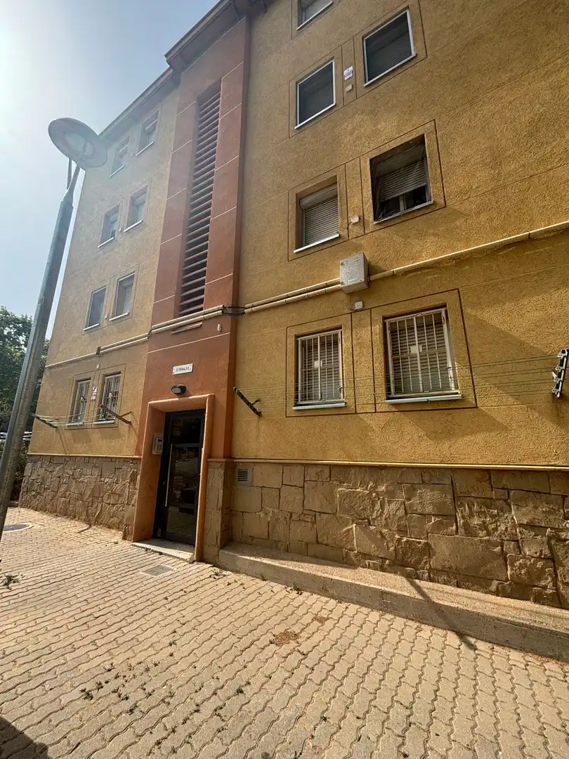 Piso en venta en Calle FENALS