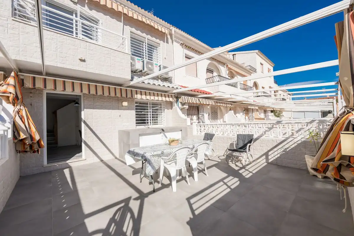 Casa pareada con terraza en venta en Calle Biar, imagen 23