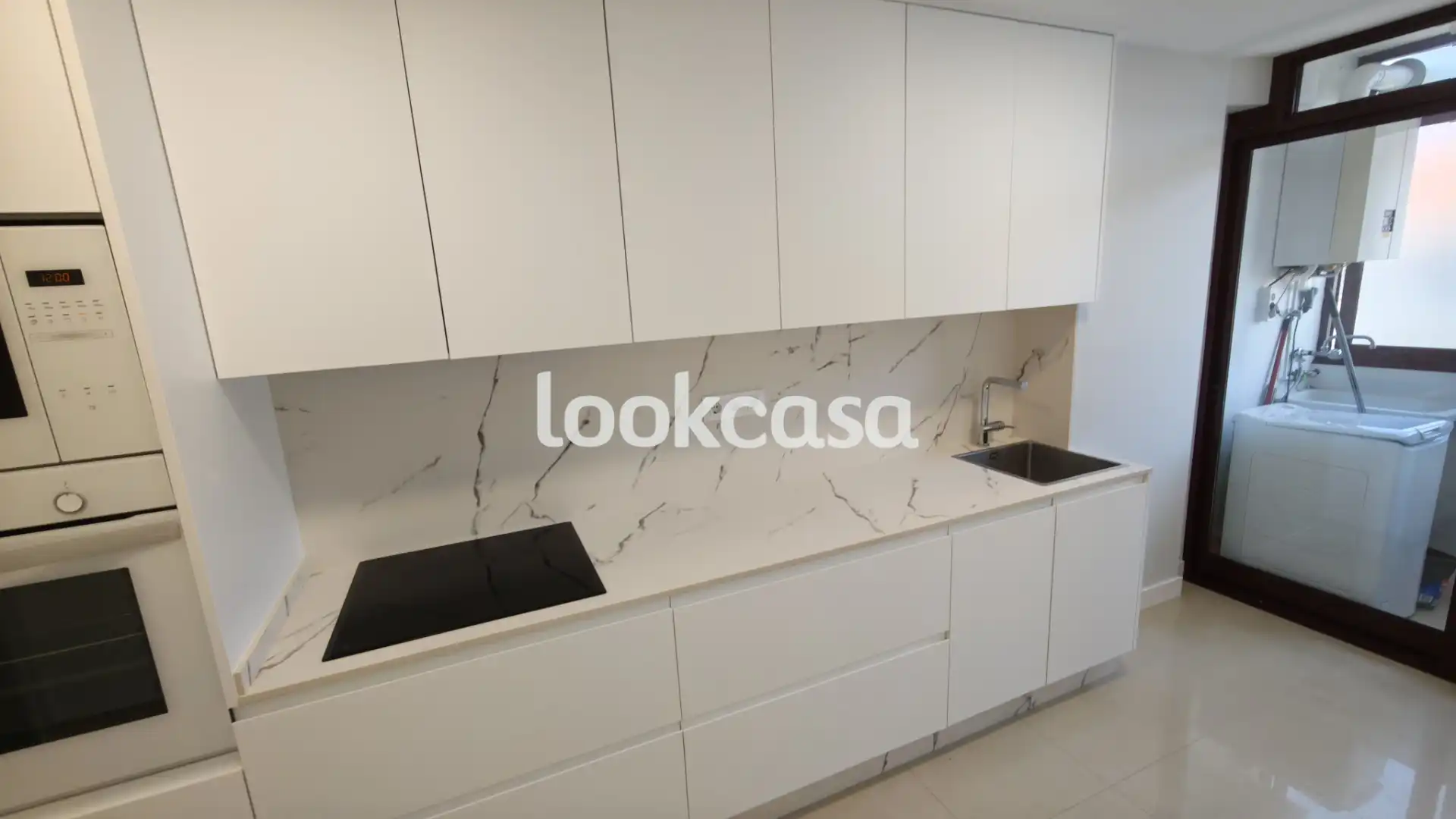 Cocina de Piso en venta en Poio con Calefacción, Parquet y Horno