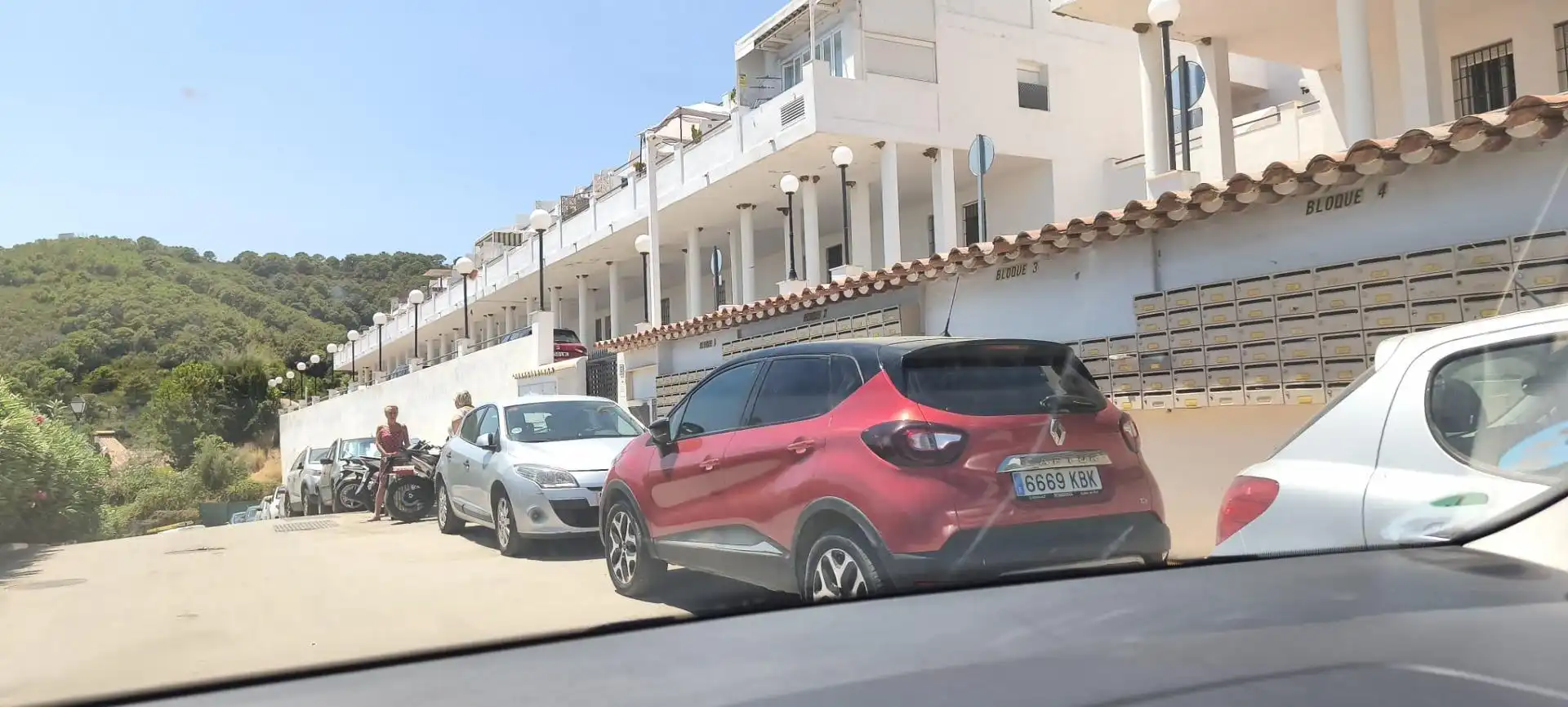 Aparcament de Dúplex en venda en Estepona amb Jardí privat, Terrassa i Piscina comunitària