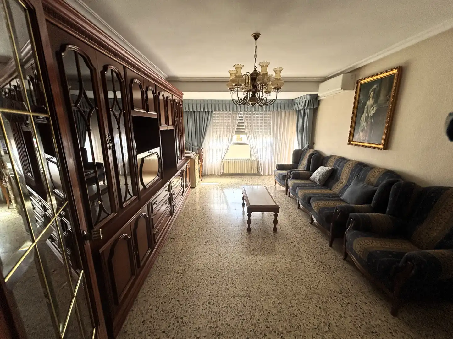 Sala d'estar de Pis en venda en Zaragoza amb Calefacció i Balcó
