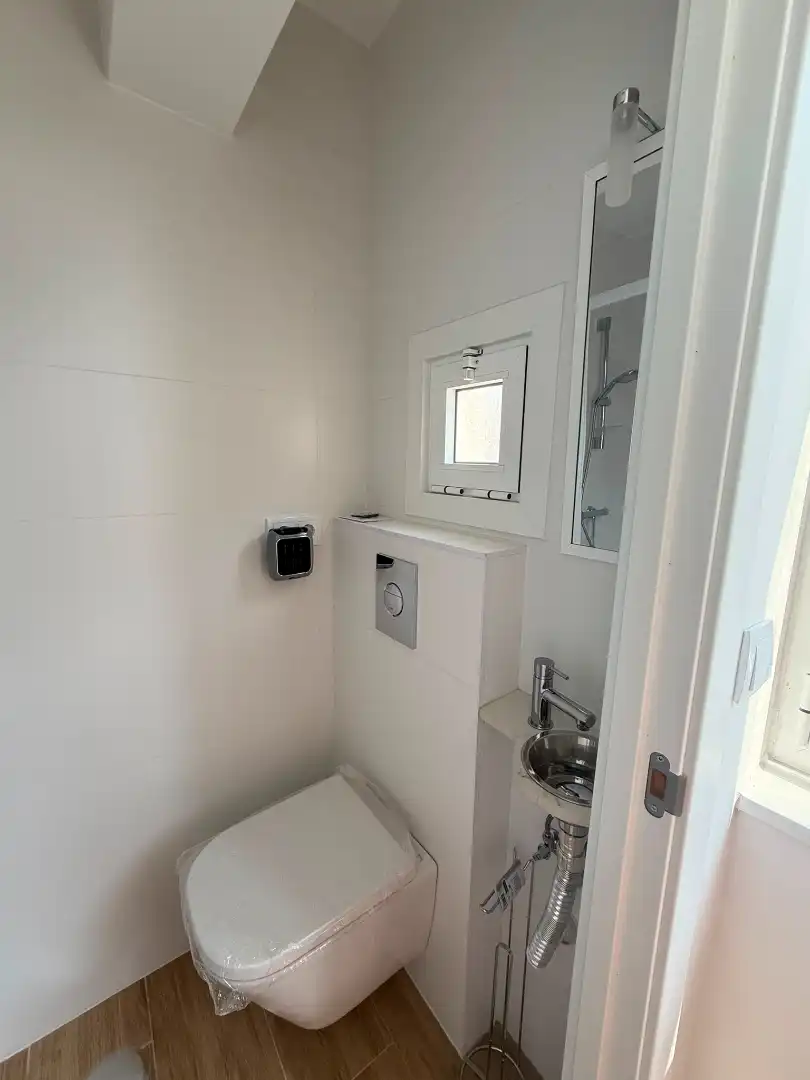 Bathroom of Flat for rent in Ferrol  with Heating, Furnished and Oven