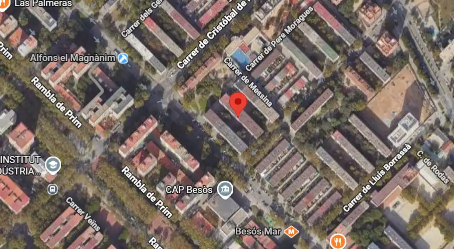 Vista exterior de Piso en venta en Barcelona