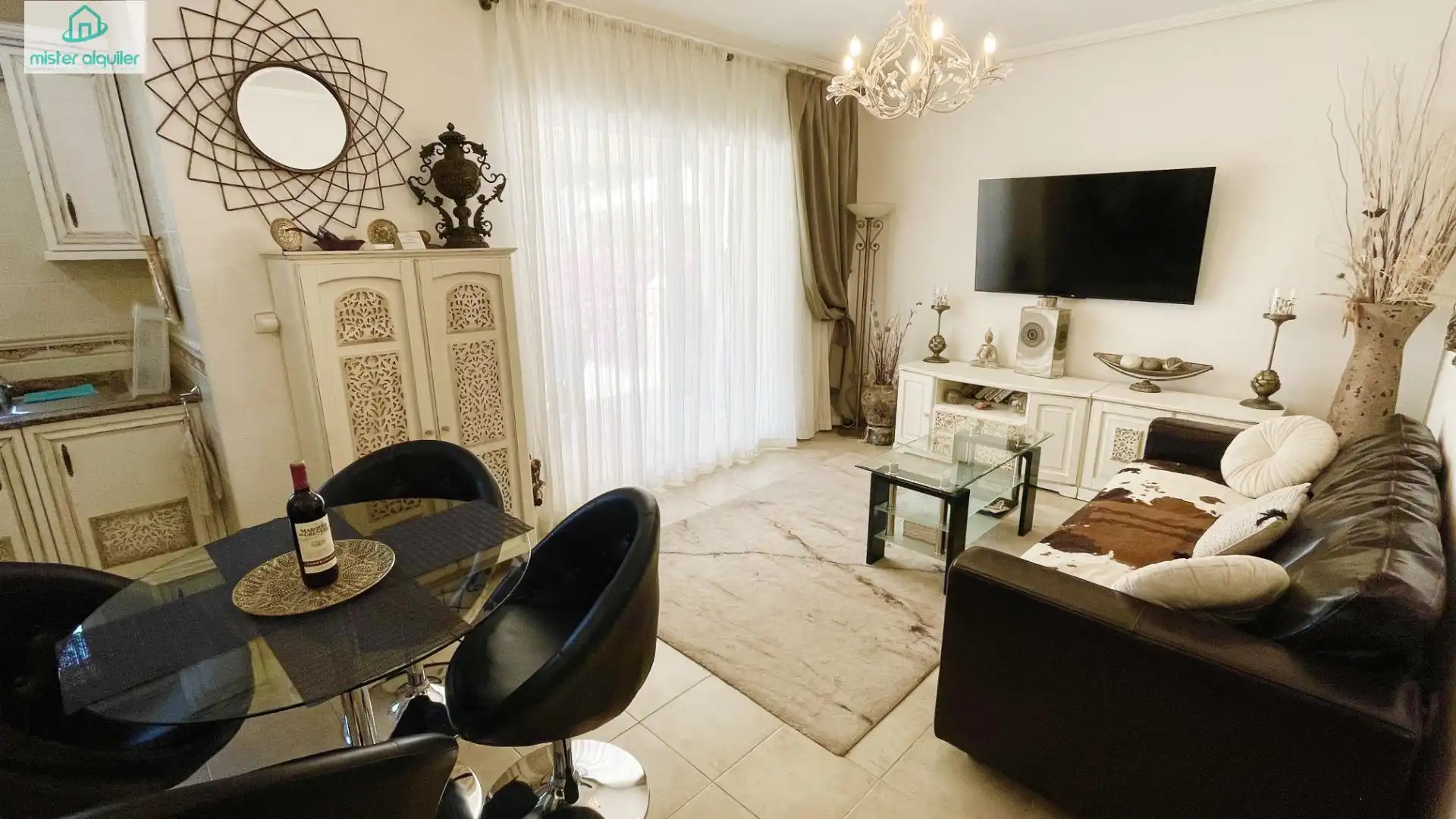 Sala d'estar de Casa o xalet de lloguer en El Campello amb Aire condicionat, Calefacció i Jardí privat