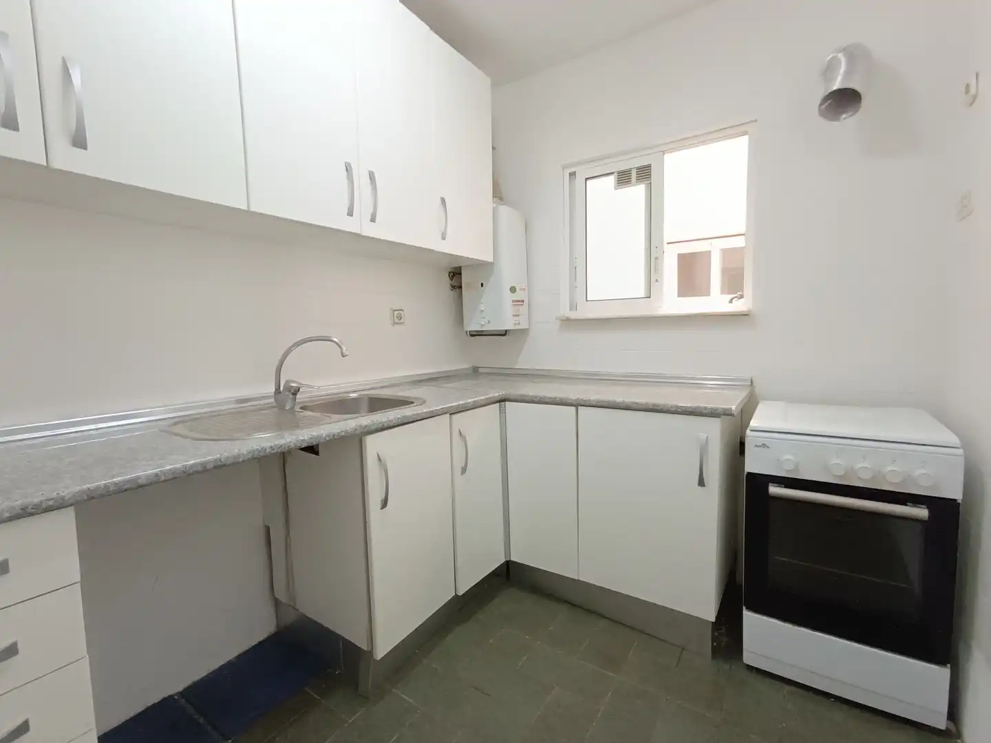 Cocina de Piso en venta en Premià de Mar con Calefacción y Terraza