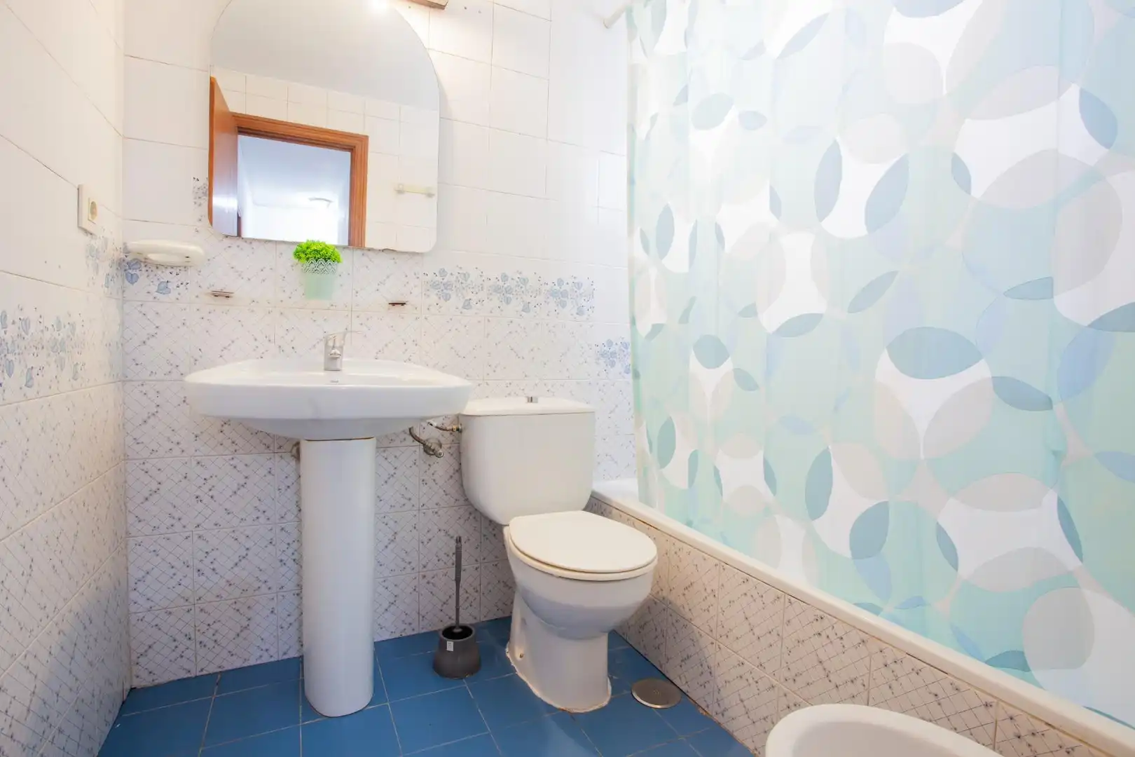 Baño de Piso en venta en Alicante / Alacant con Parquet, Terraza y Balcón