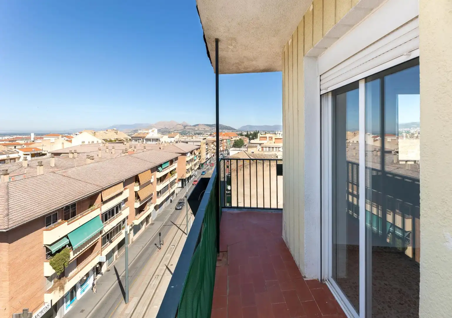 Vista exterior de Àtic en venda en Maracena amb Aire condicionat, Calefacció i Terrassa