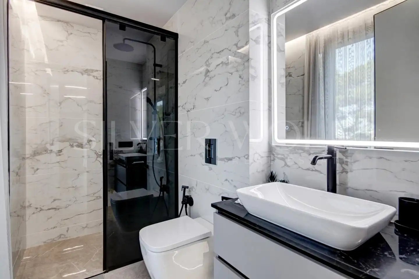 Bathroom of Houses for sale in Castelldefels  with Air Conditioner, Heating and Private garden