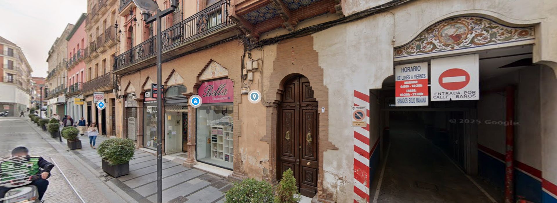 Exterior view of Garage to rent in Linares