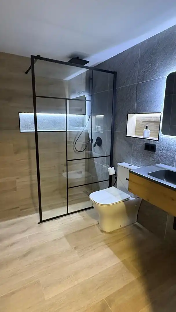 Baño de Apartamento de alquiler en Arona con Amueblado y Se aceptan mascotas