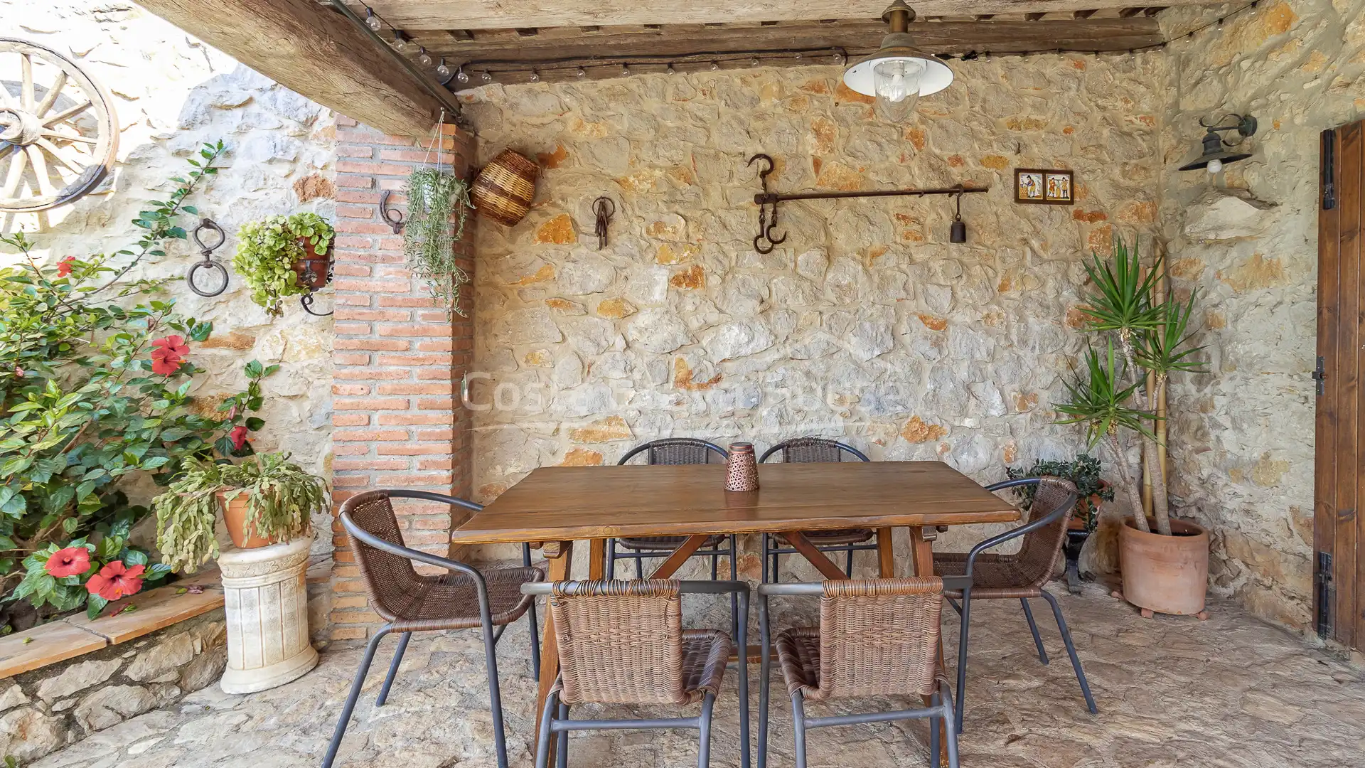 Garden of Country homes for sale in Begur  with Air Conditioner, Heating and Private garden