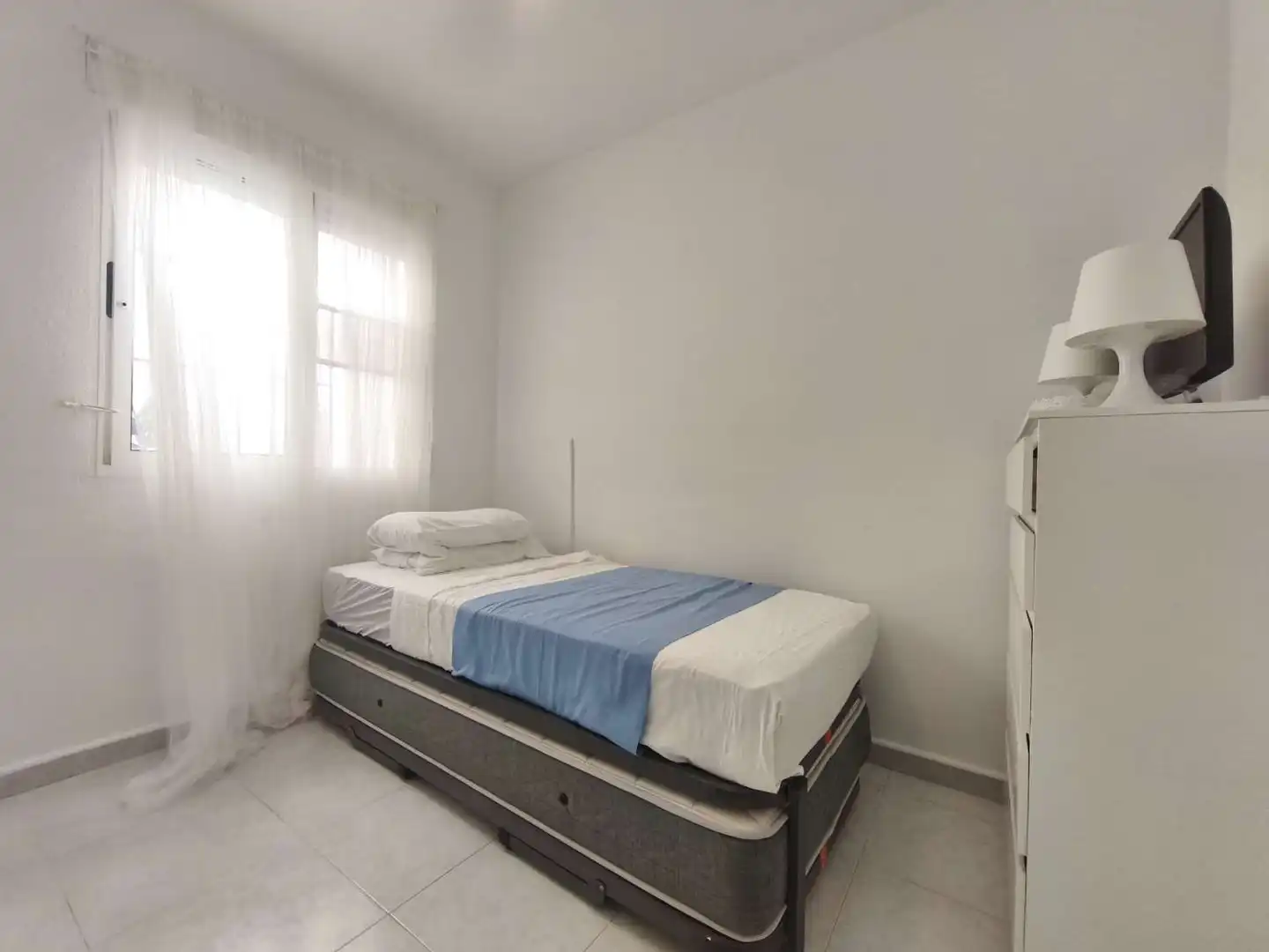Dormitori de Apartament en venda en Orihuela amb Aire condicionat, Terrassa i Piscina