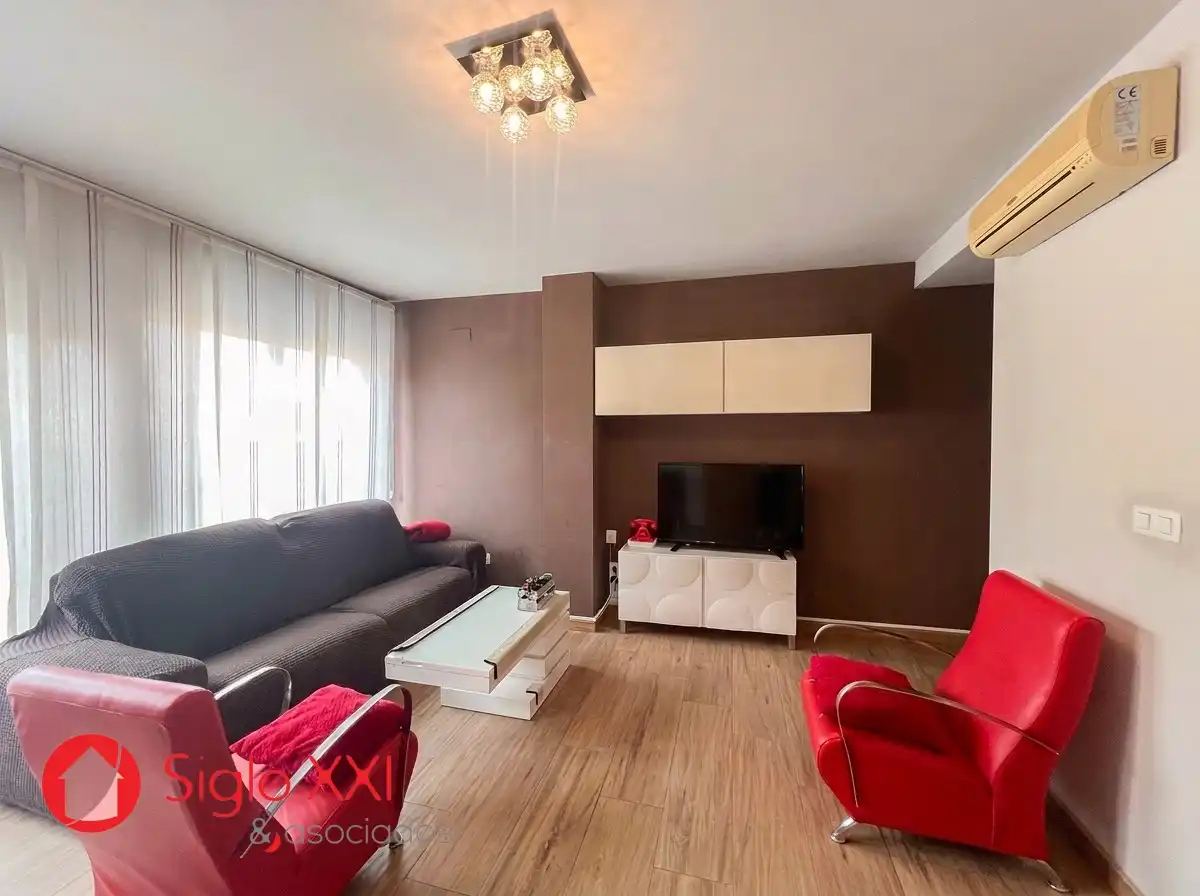 Sala de estar de Ático en venta en L'Alcora con Aire acondicionado, Calefacción y Terraza