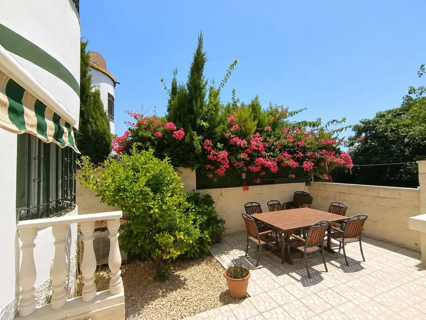 Terrassa de Casa o xalet en venda en El Campello amb Aire condicionat, Jardí privat i Terrassa