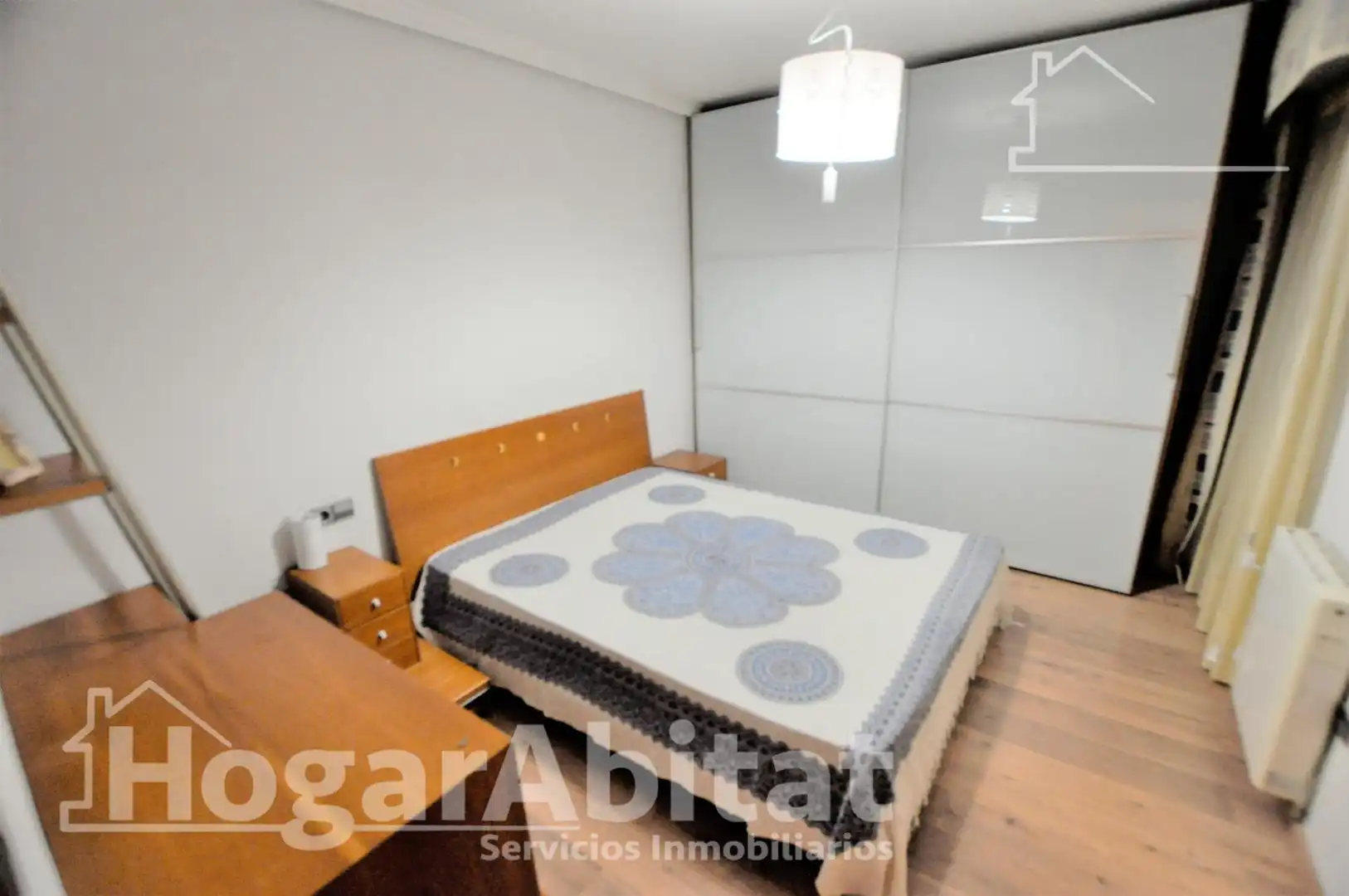 Dormitori de Pis en venda en Xirivella amb Calefacció, Parquet i Moblat