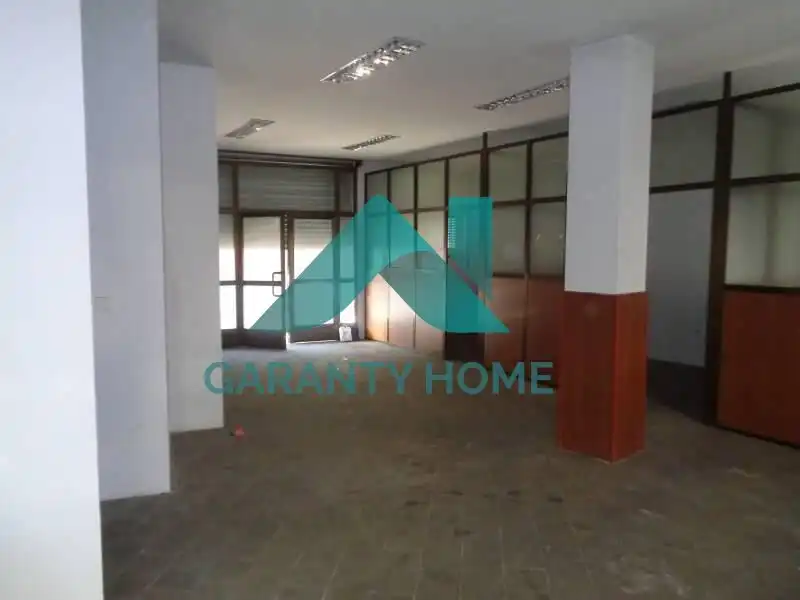Local comercial en alquiler en Centro, imagen 2