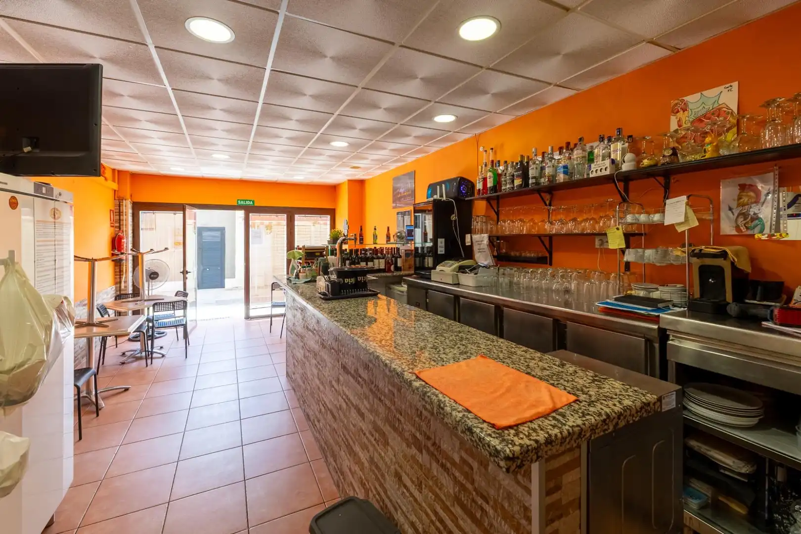 Local comercial en venda a El Bajondillo, imagen 3