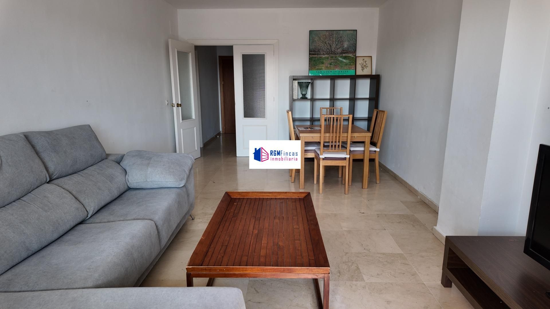 Sala de estar de Piso de alquiler en  Sevilla Capital con Calefacción, Jardín privado y Terraza