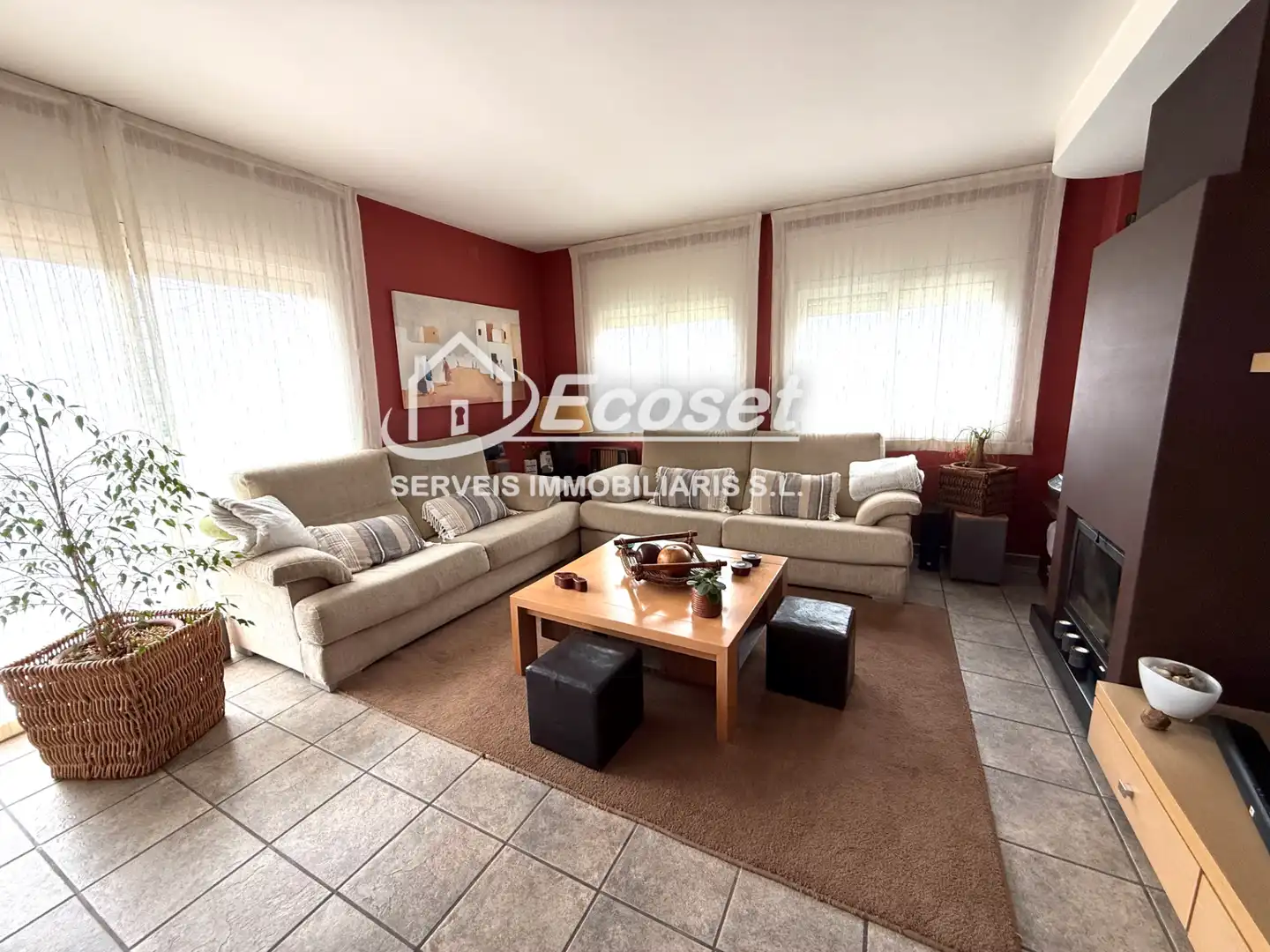 Wohnzimmer von Haus oder Chalet zum Verkauf in Vallirana mit Klimaanlage, Heizung und Privatgarten