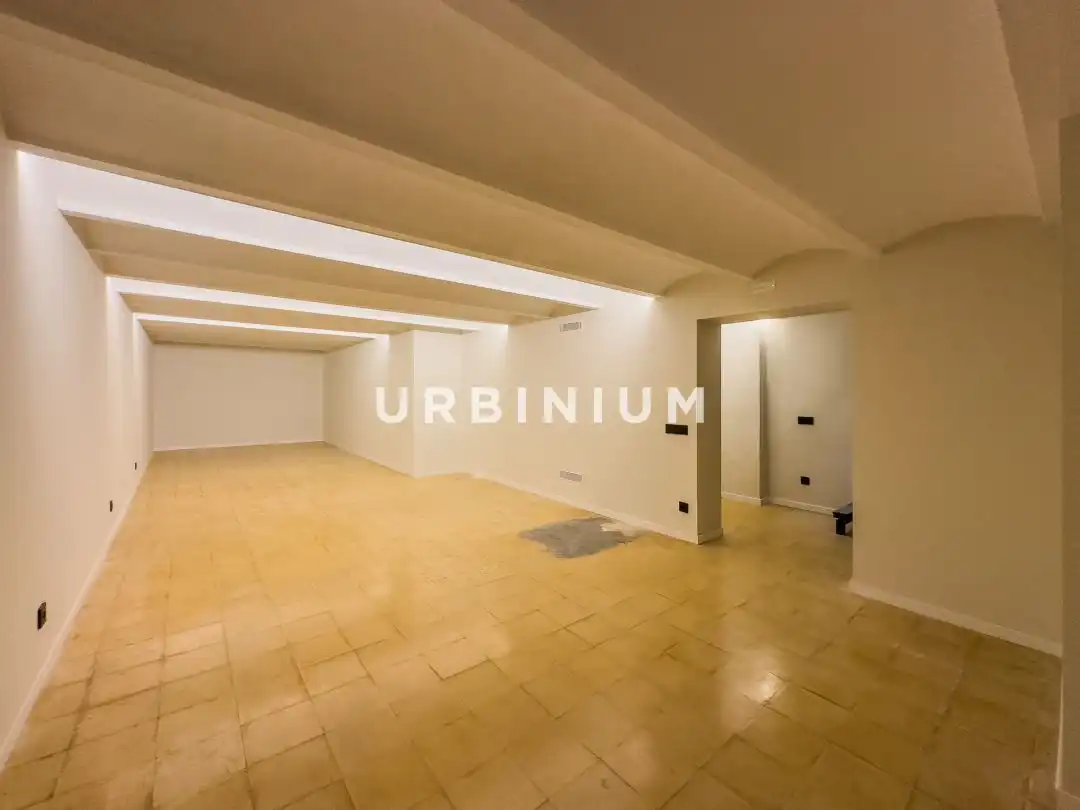 Commercial properties for rent in Gran Via de Jaume I, Centre - Barri Vell