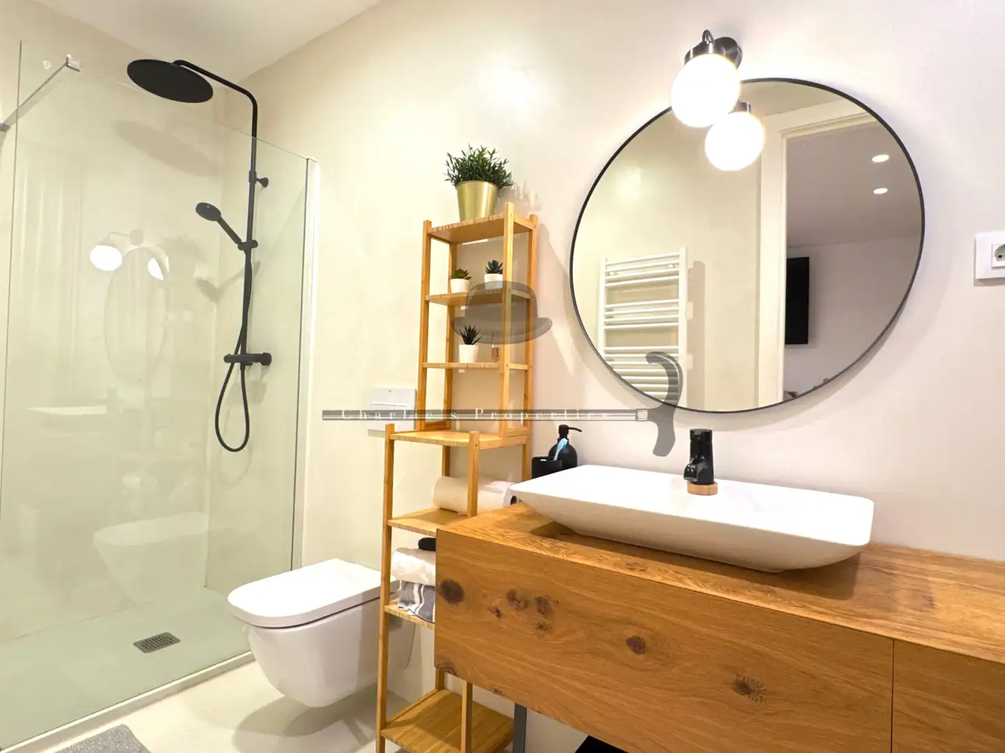 Bany de Apartament en venda en Barcelona amb Aire condicionat, Calefacció i Parquet