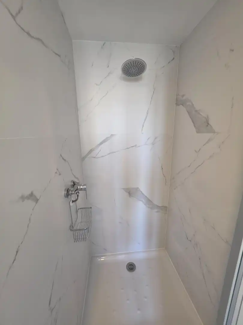 Bany de Dúplex de lloguer en San Sebastián de los Reyes amb Aire condicionat, Calefacció i Piscina comunitària